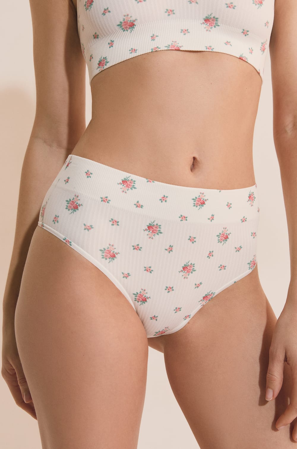 Culotte midi &eacute;chancr&eacute;e;${refinementColor}