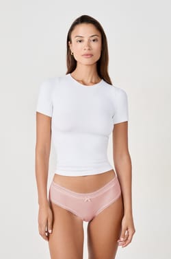 Shorty aus Mikrofaser mit Spitzendetails;${refinementColor}