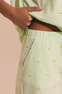 Pyjama 2 pi&egrave;ces motifs ananas;${refinementColor}