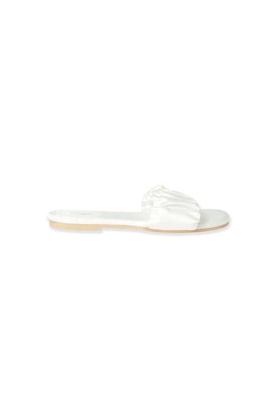 Chaussons tongs;${refinementColor}