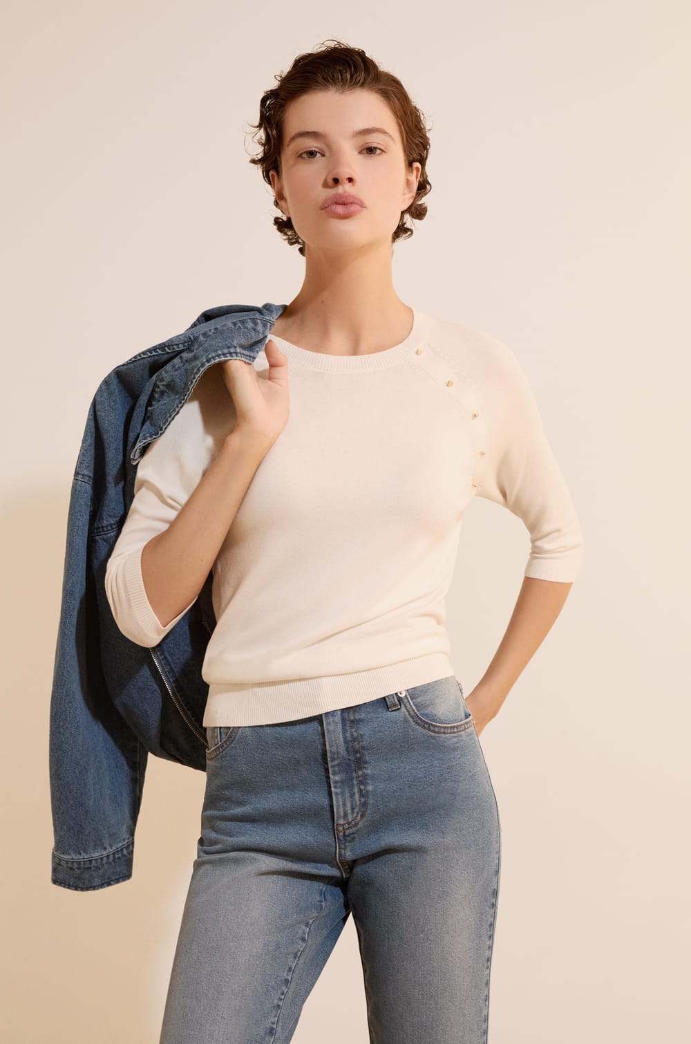 Pull en maille fine &agrave; manches mi-longues;${refinementColor}