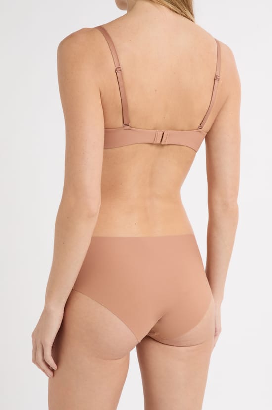 Shorty en microfibre;${refinementColor}