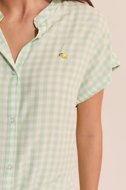 Chemise &agrave; manches courtes vichy avec motif citron;${refinementColor}
