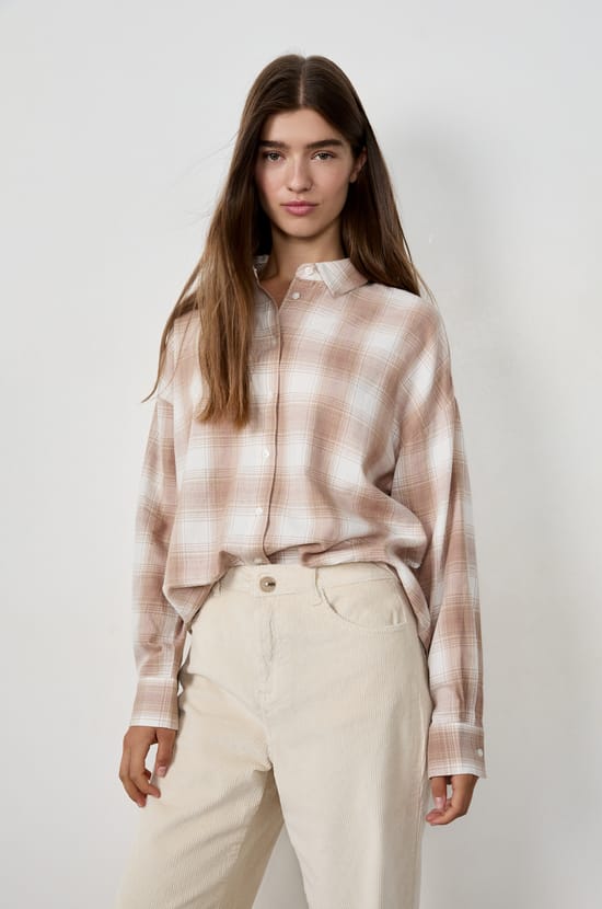 Checkered Shirt;${refinementColor}