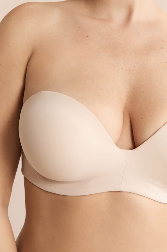 Strapless lightly lined bra with removable straps, cup C-E;${refinementColor}