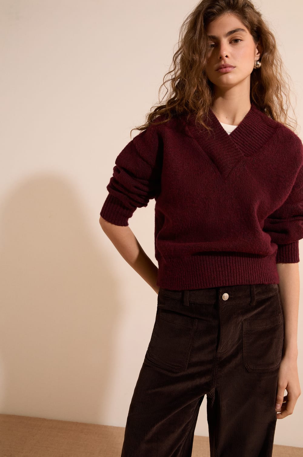 Pull col V en maille;${refinementColor}