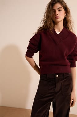 Pull col V en maille;${refinementColor}