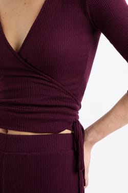 Long-sleeved wrap pyjama t-shirt;${refinementColor}