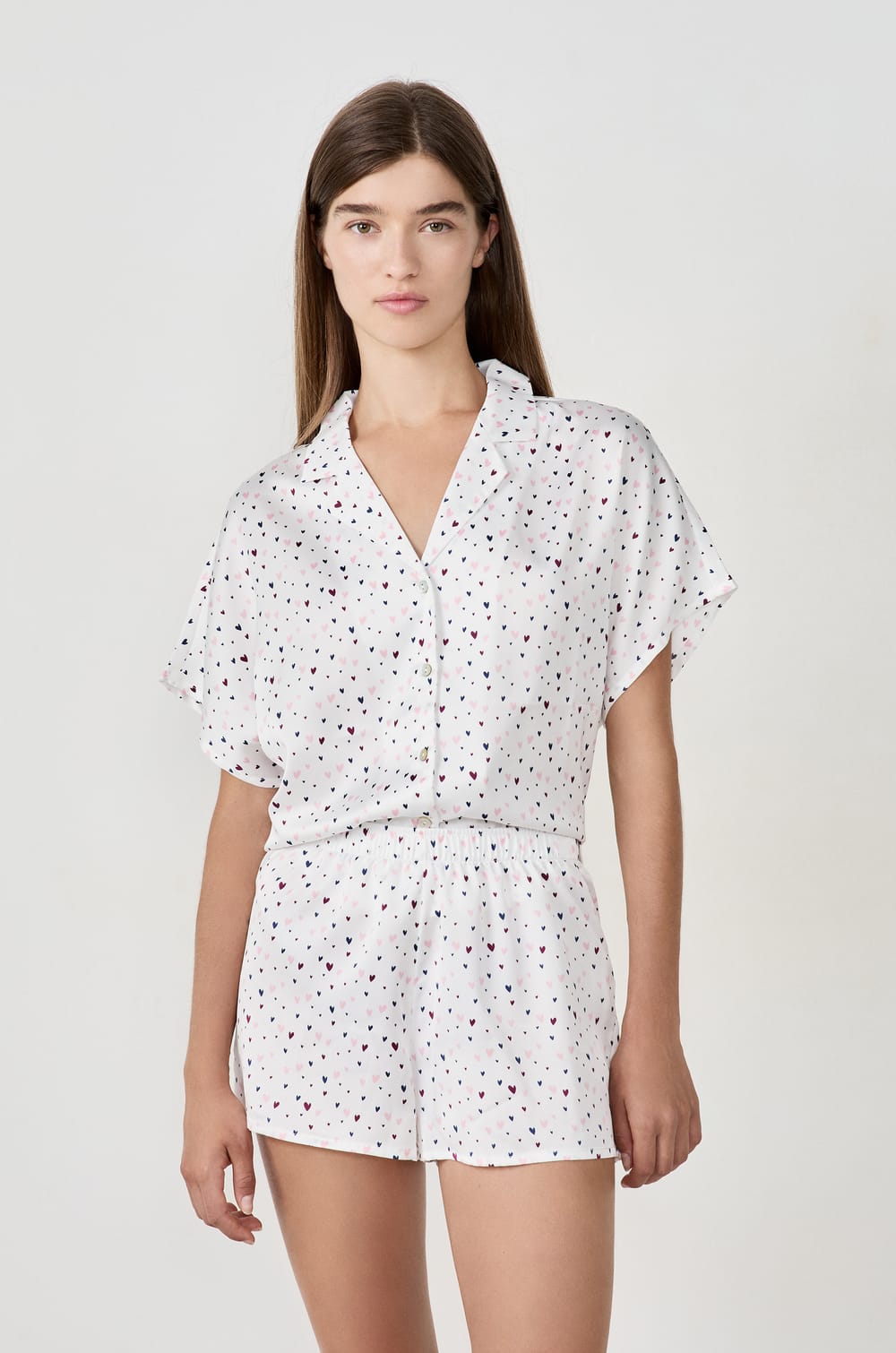 Heart print satin pyjama shorts;${refinementColor}