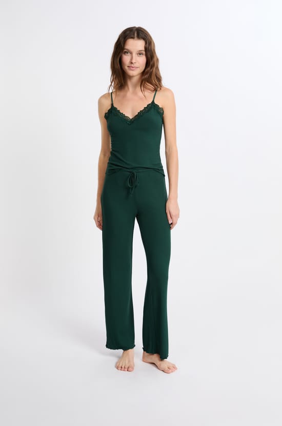 Ensemble de pyjama 2 pi&egrave;ces en maille c&ocirc;tel&eacute;e d&eacute;tails dentelle;${refinementColor}