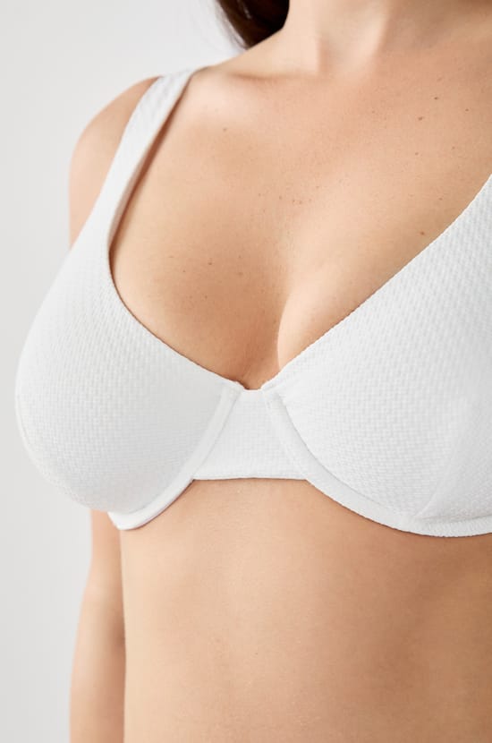 Underwired Triangle Bikini Top;${refinementColor}