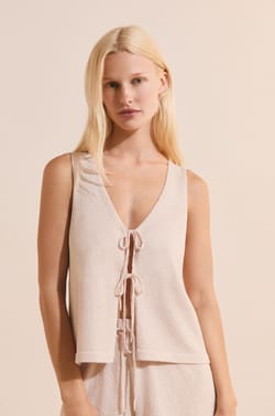Camiseta sin mangas con lazada;${refinementColor}