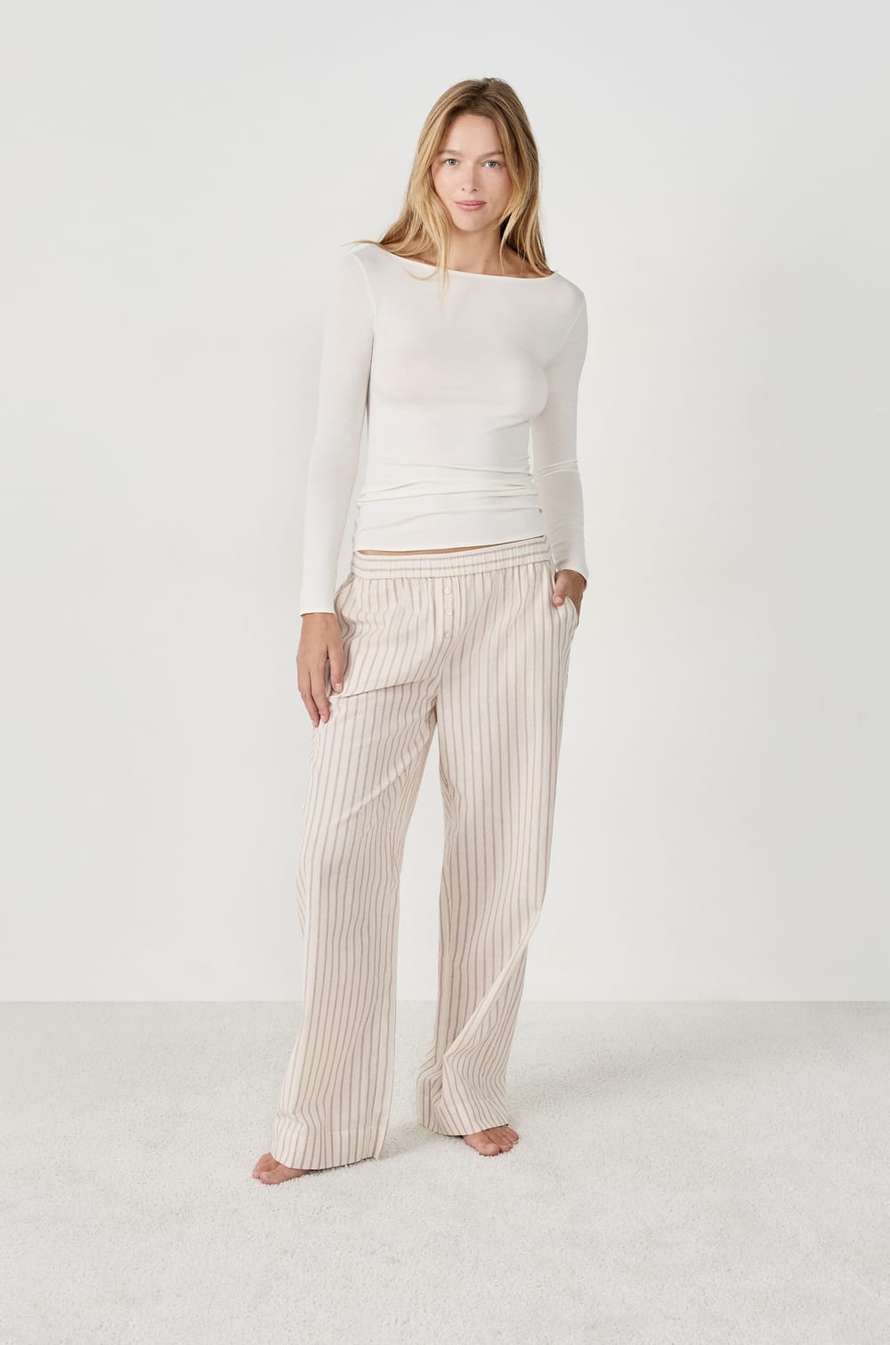 Pantalon de pyjama à rayures;${refinementColor}
