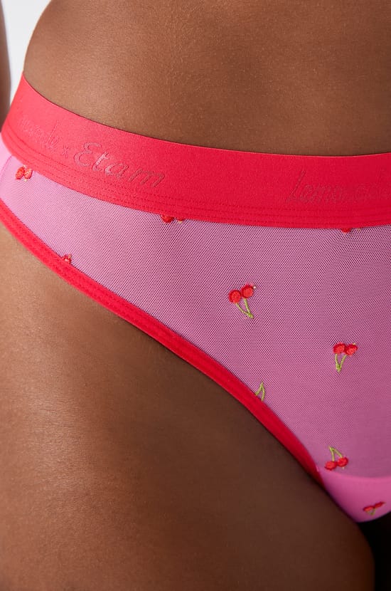 String avec broderie Lemonade Dolls x Etam;${refinementColor}