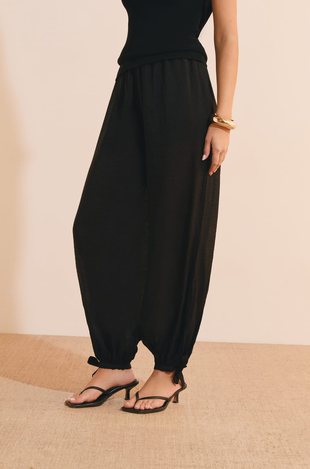 Pantalon bouffant;${refinementColor}