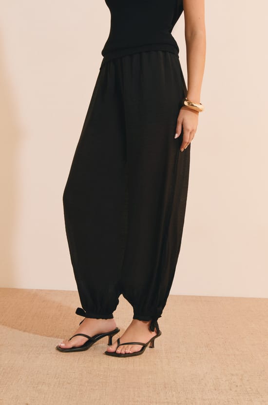 Pantalon bouffant;${refinementColor}