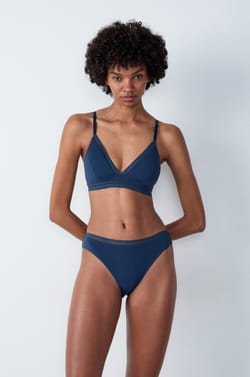 Wireless Triangle Bra, Removable Cotton Pads;${refinementColor}