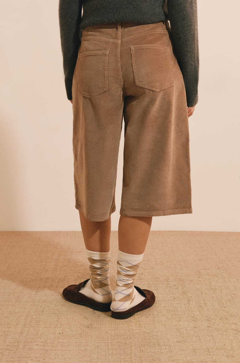 Jupe-culottes en velours c&ocirc;tel&eacute;;${refinementColor}