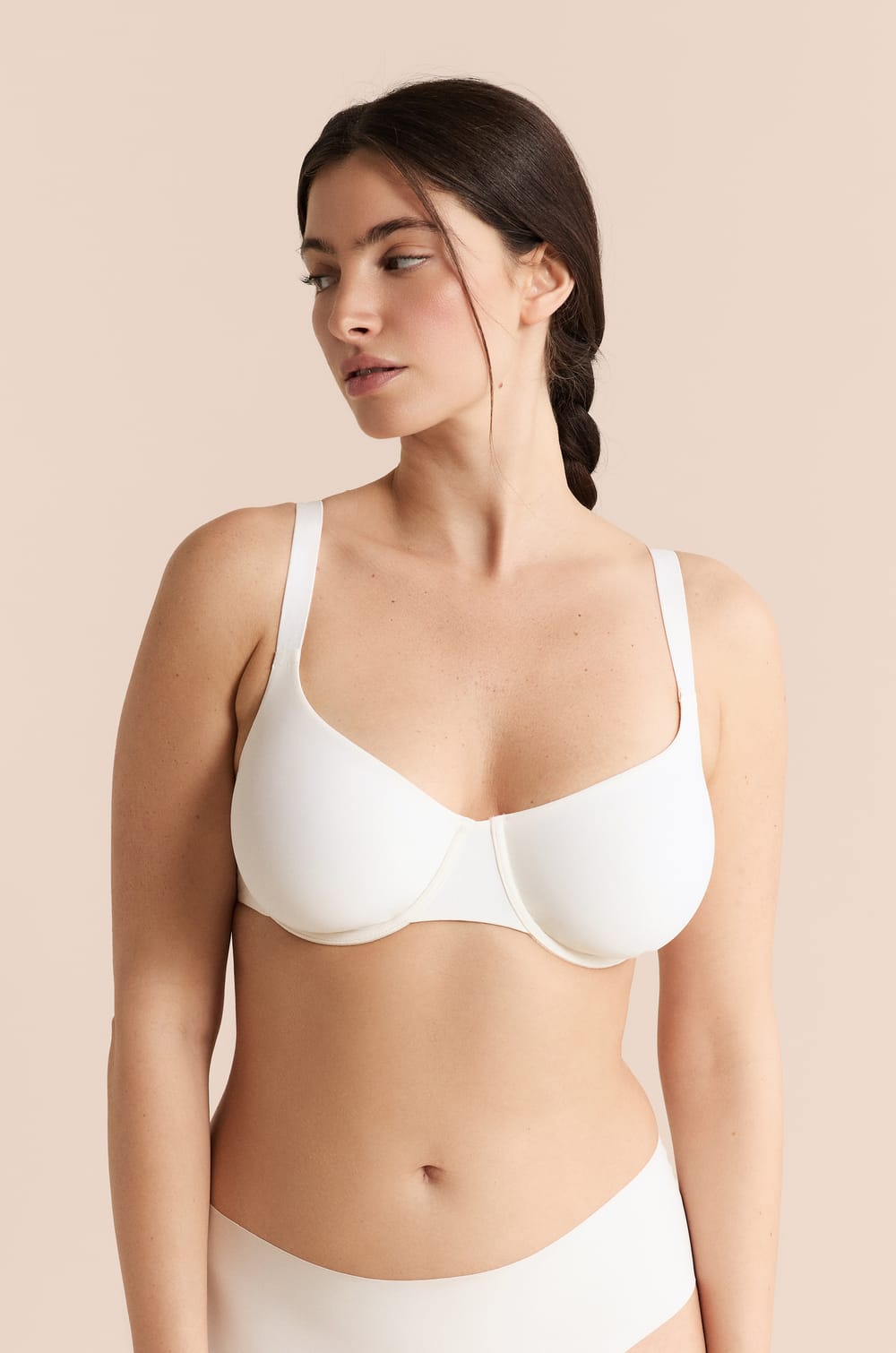 Soutien-gorge corbeille en microfibre;${refinementColor}