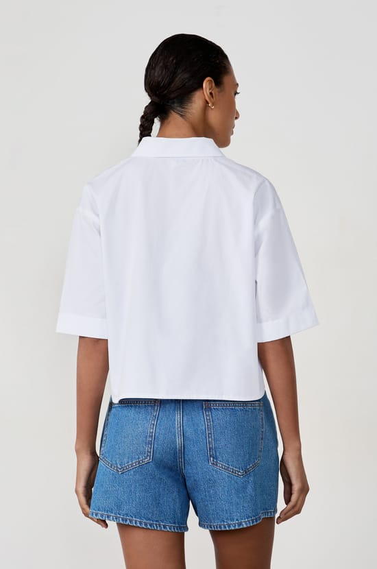 Short-sleeved short shirt;${refinementColor}