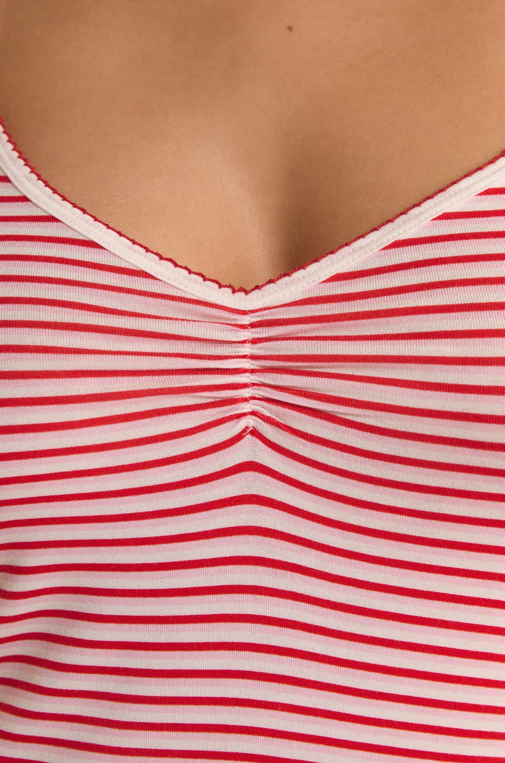 Nuisette courte &agrave; rayures;${refinementColor}