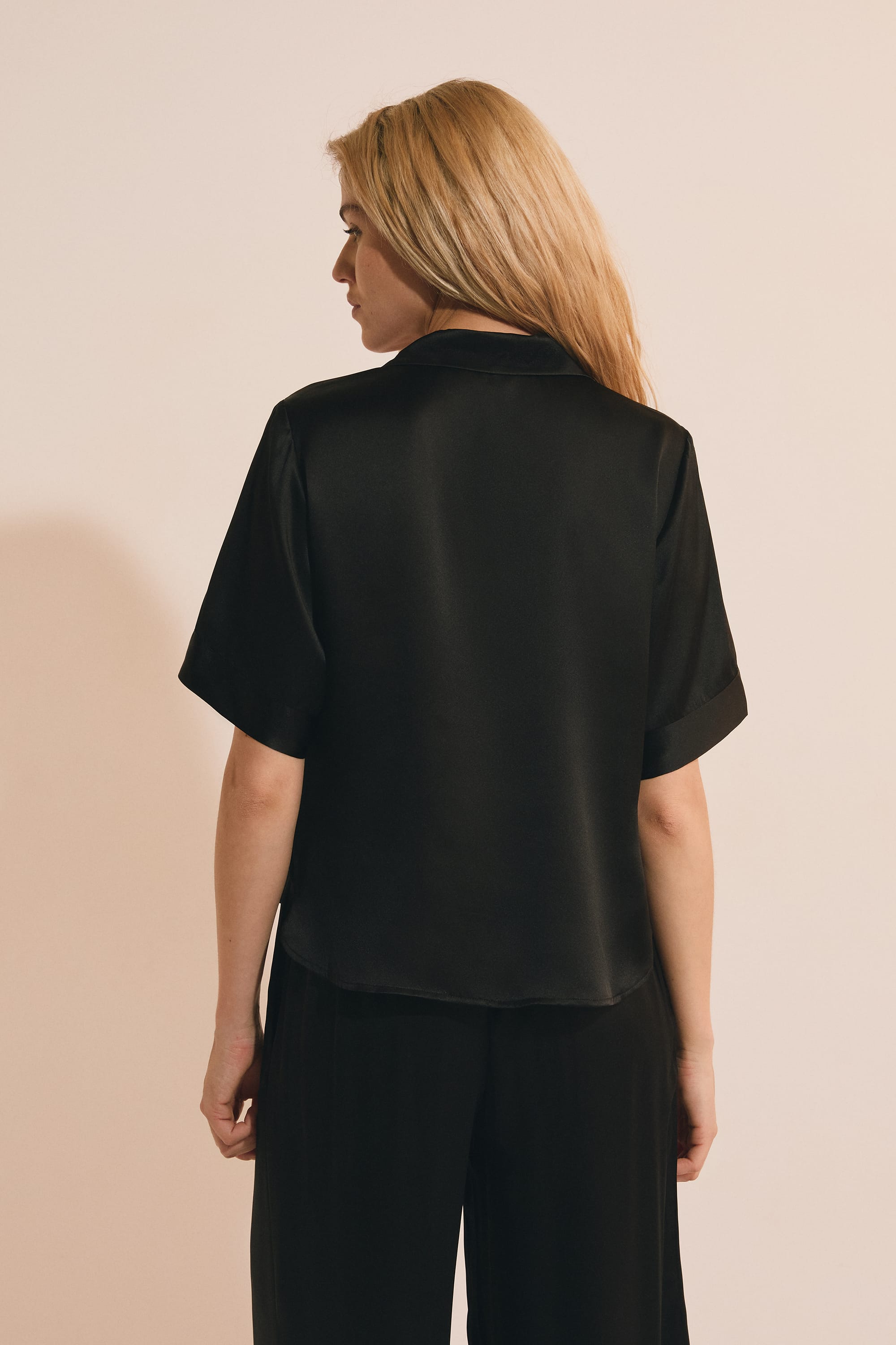 Short-sleeved silk pajama shirt - PEARLY - NOIR - ETAM