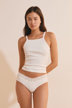 V-shape Hipster in Microfibre and Lace;${refinementColor}