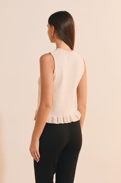 Pull &agrave; manches courtes avec volant &agrave; la taille;${refinementColor}