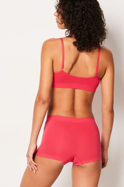 Pantalón corto de algodón para un confort óptimo;${refinementColor}