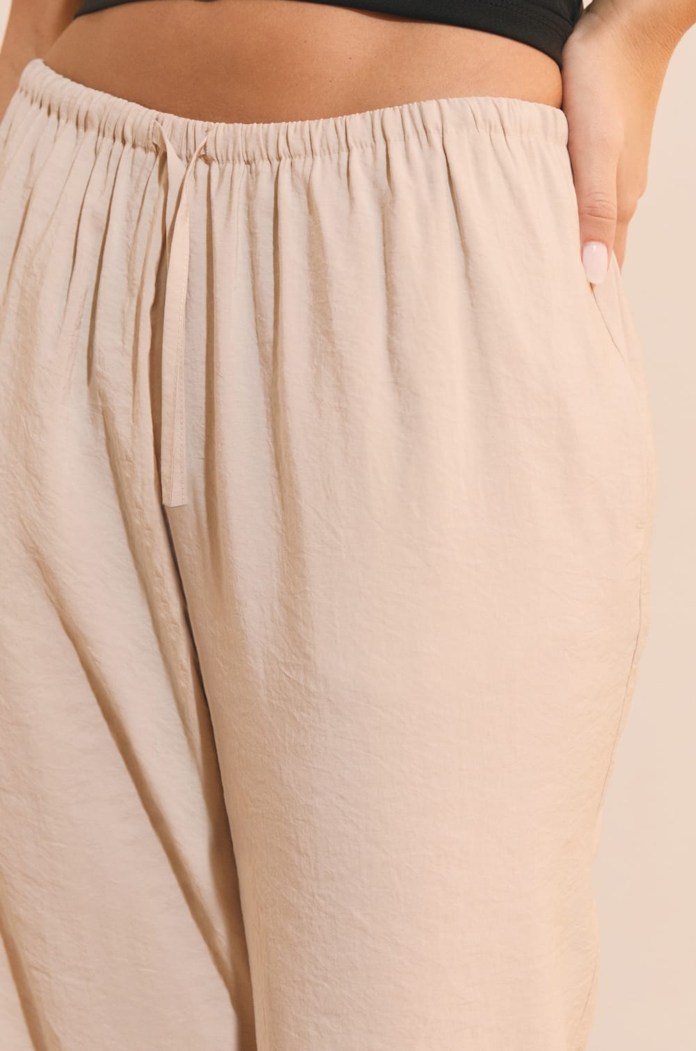 Pantalon fluide &eacute;lastiqu&eacute;;${refinementColor}