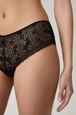 Lace Boyshort;${refinementColor}