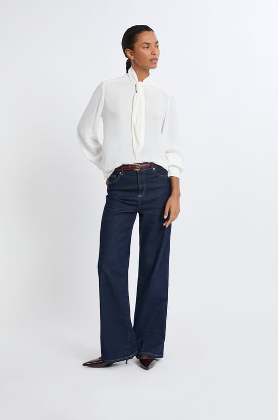 Chemise avec col cravate;${refinementColor}