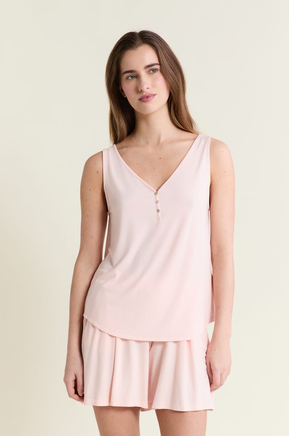 Top de pijama sin mangas con cuello en V de modal;${refinementColor}