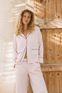 Chemise de pyjama satin&eacute;e;${refinementColor}