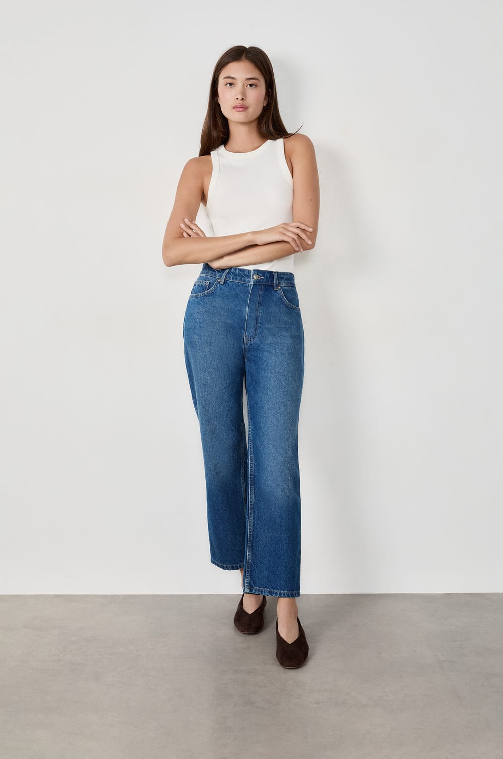 Jean droit;${refinementColor}