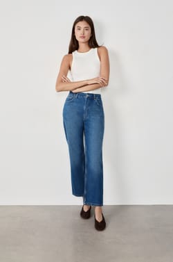 Jean droit;${refinementColor}