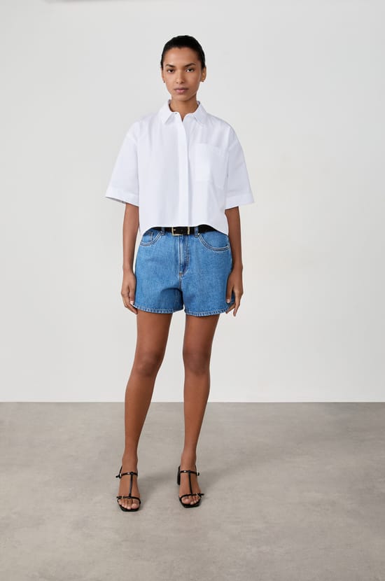 Short-sleeved short shirt;${refinementColor}