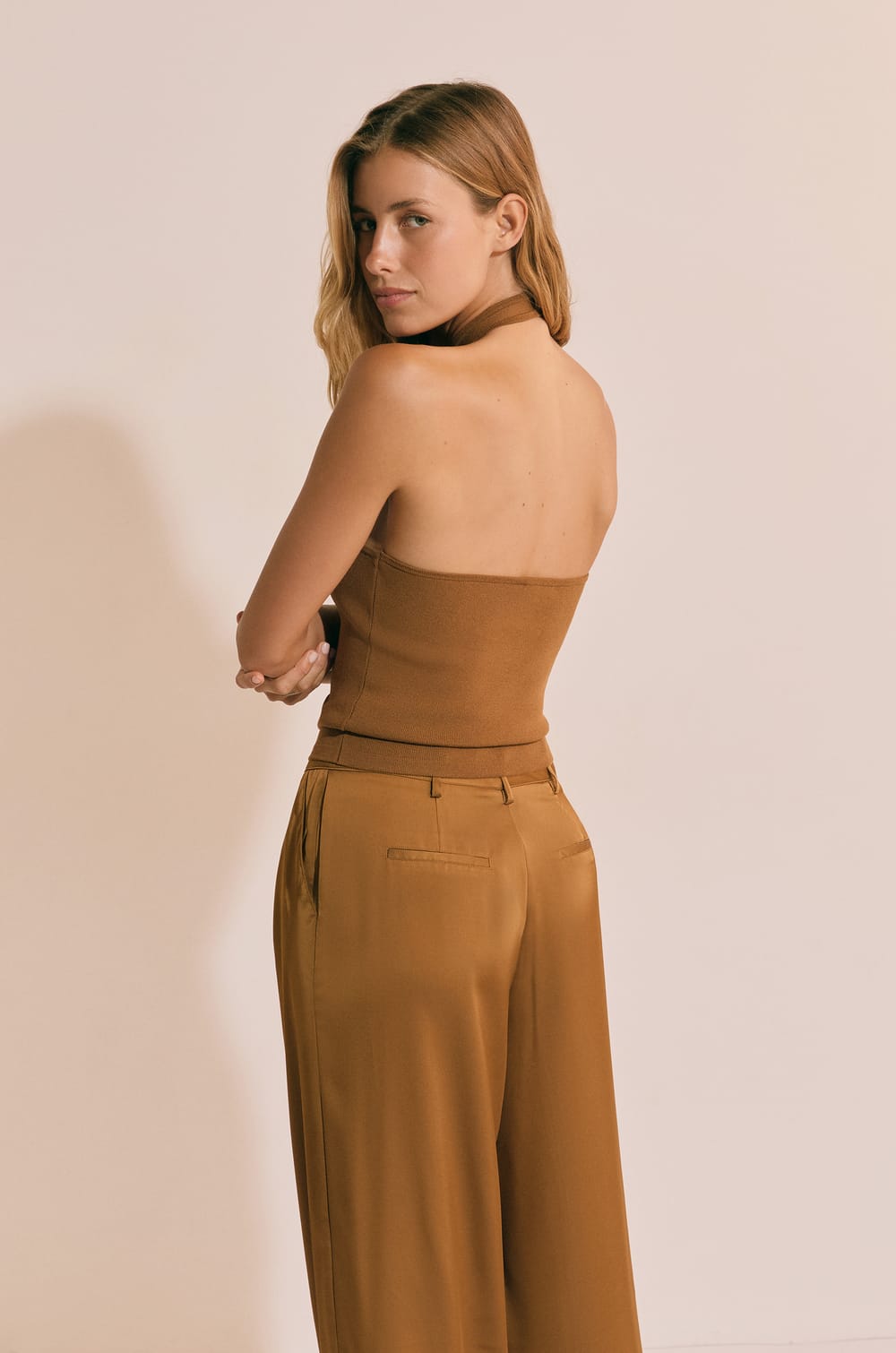 Top sans manches col crois&eacute;;${refinementColor}