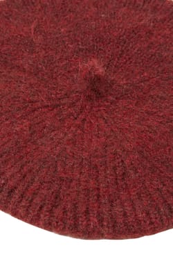 Bonnet avec laine;${refinementColor}