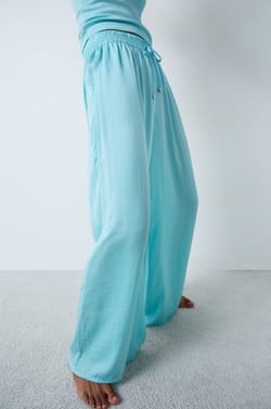 Wide-cut satin trousers;${refinementColor}