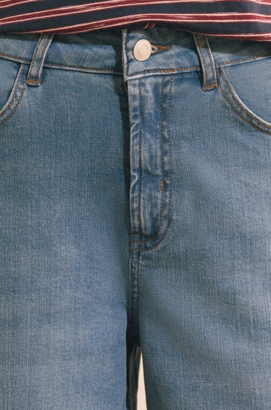 Jean coupe large;${refinementColor}