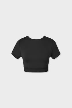 Top deportivo de manga corta 2 en 1;${refinementColor}