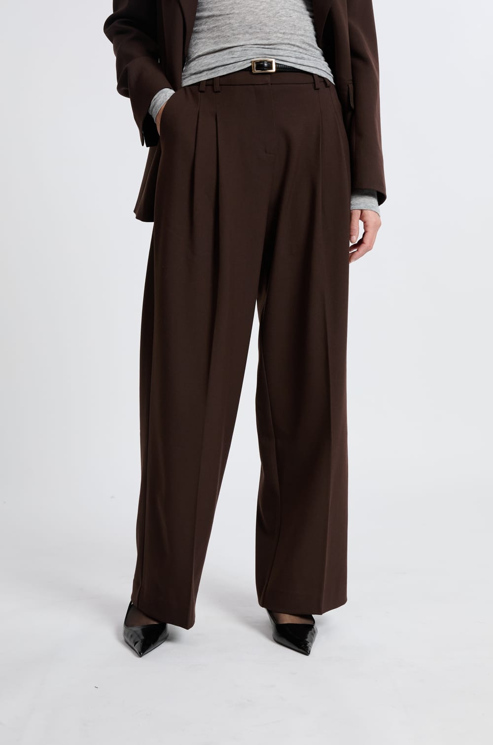 Pantalon large en twill;${refinementColor}