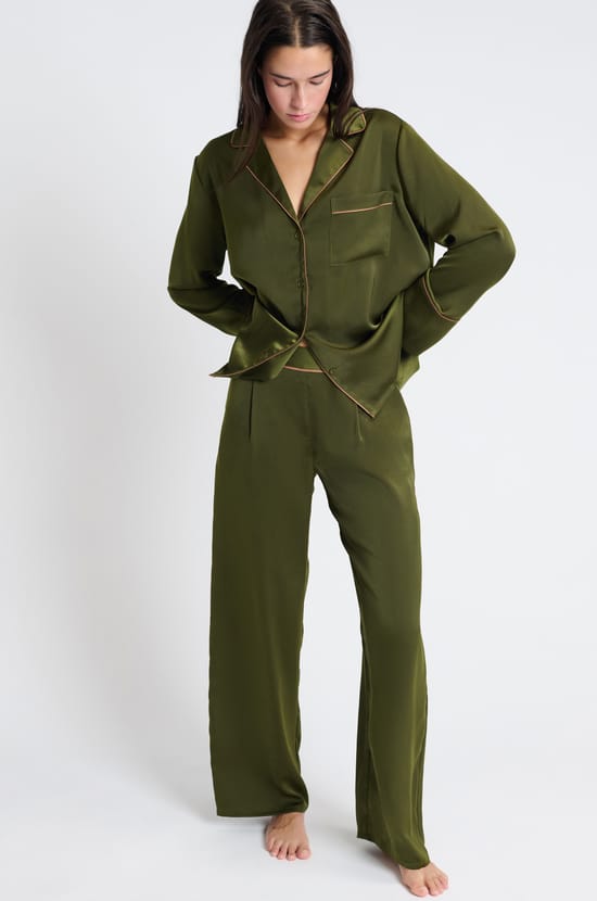 Pantalon de pyjama satiné;${refinementColor}