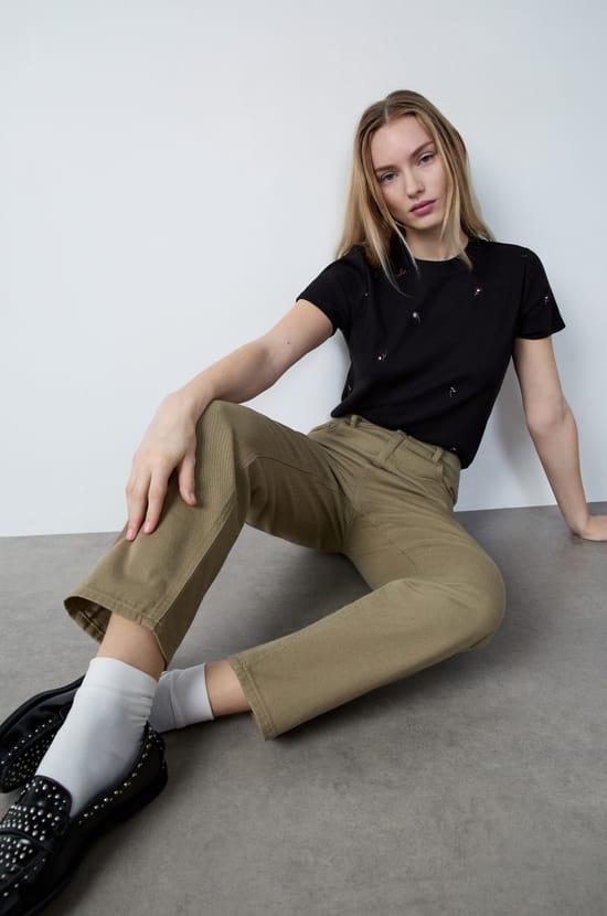 Straight Trousers;${refinementColor}