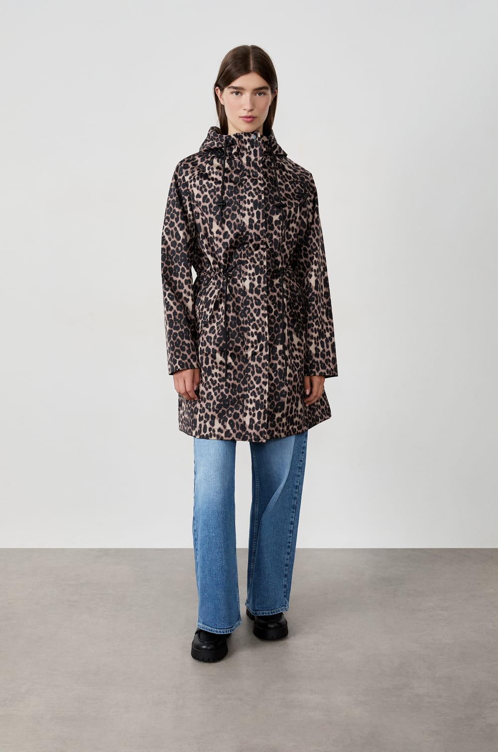 Leopard print parka;${refinementColor}