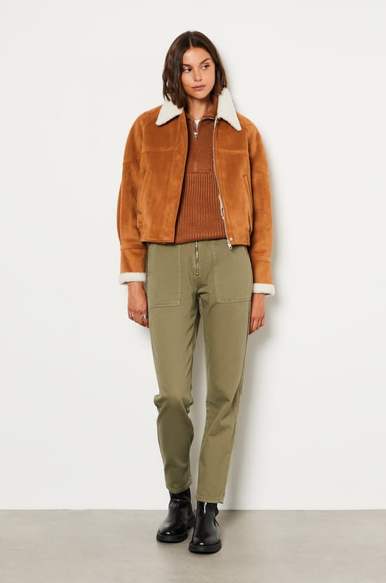 Blouson col effet bouclette;${refinementColor}