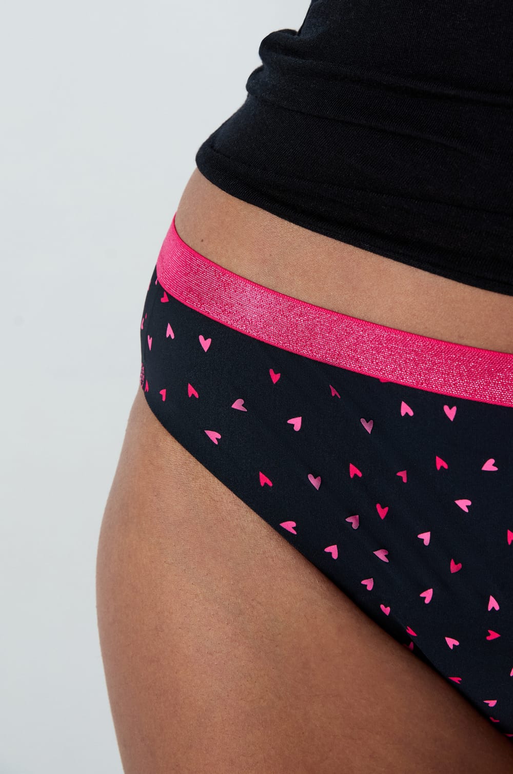 Heavy Flow - Period Brief;${refinementColor}