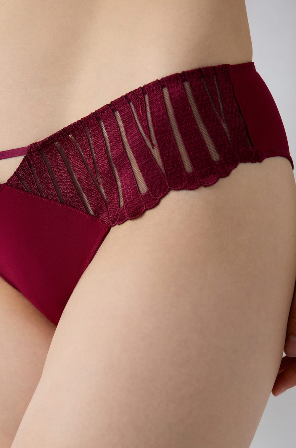 Lace Hipster with Jewellery Details;${refinementColor}