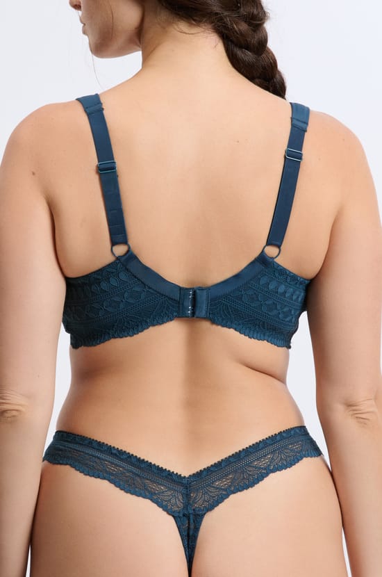 Post-mastectomy Wireless Lightly Lined Bra;${refinementColor}
